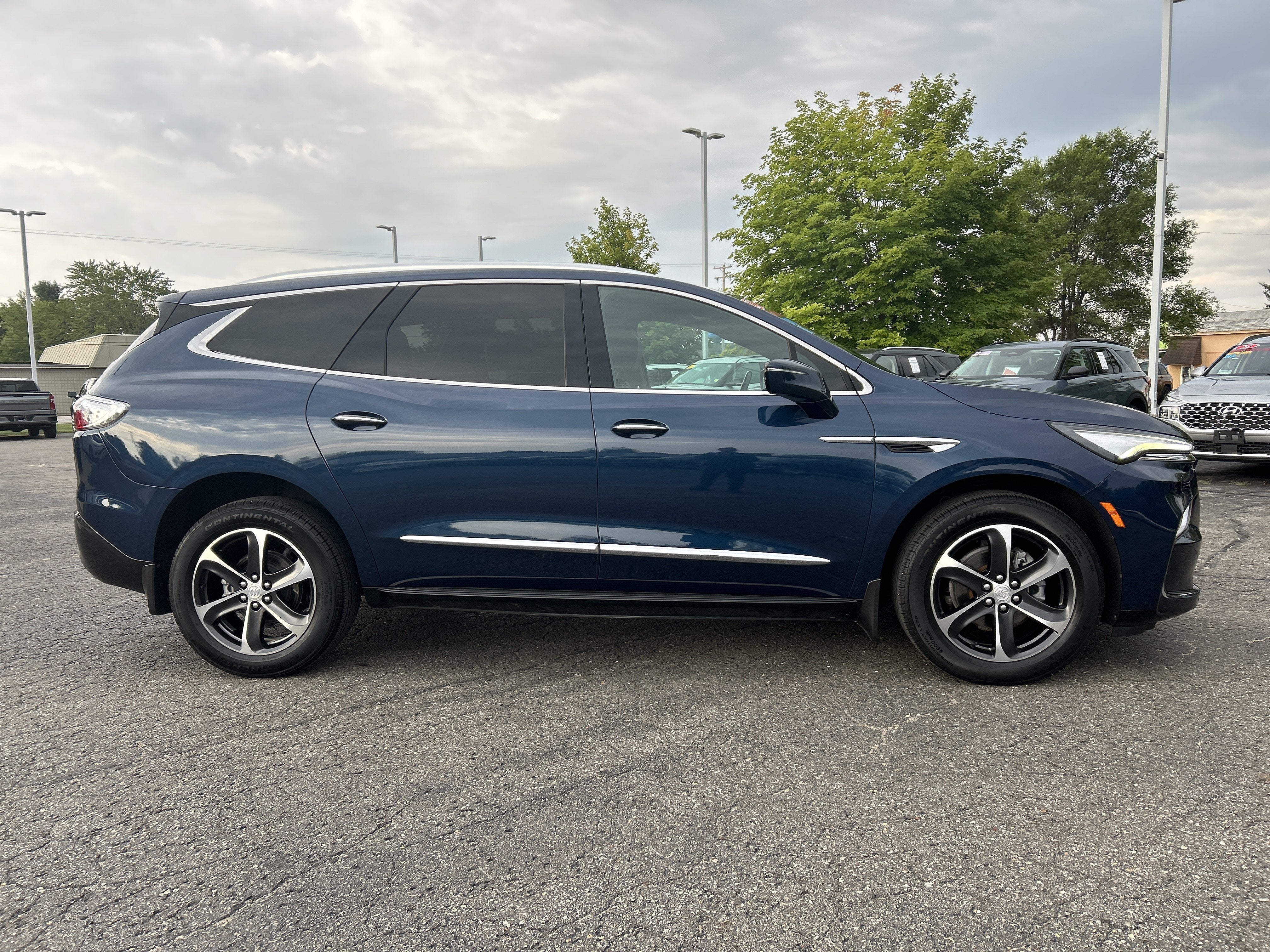2022 Buick Enclave AWD Essence