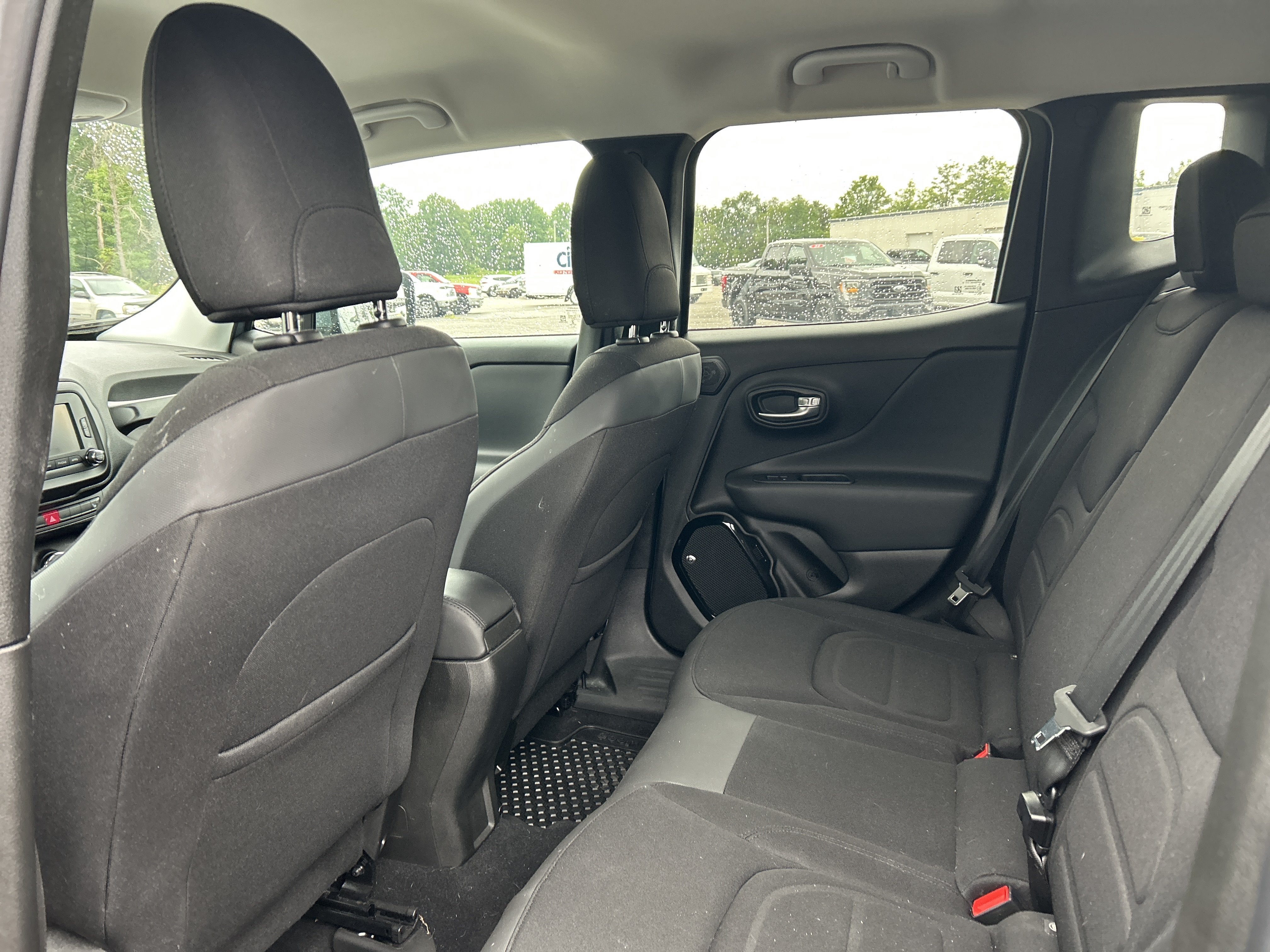 2017 Jeep Renegade Altitude