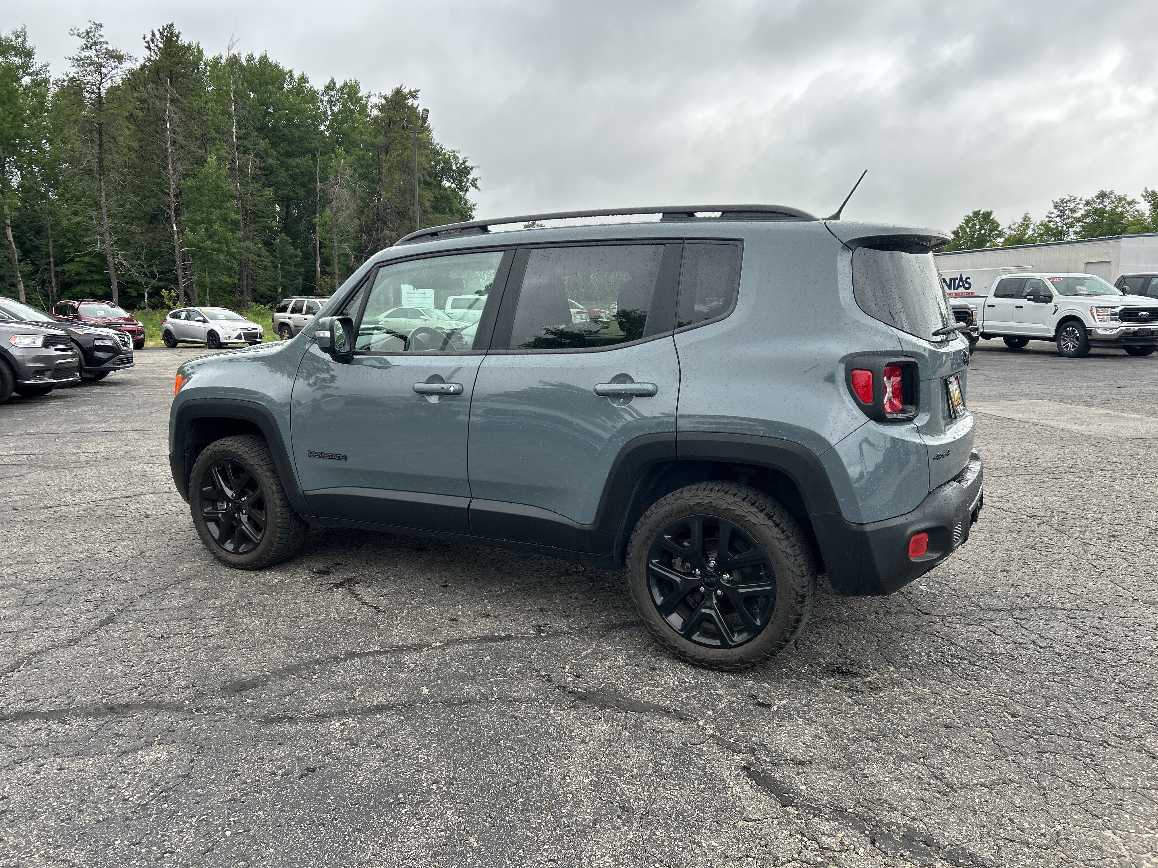 2017 Jeep Renegade Altitude